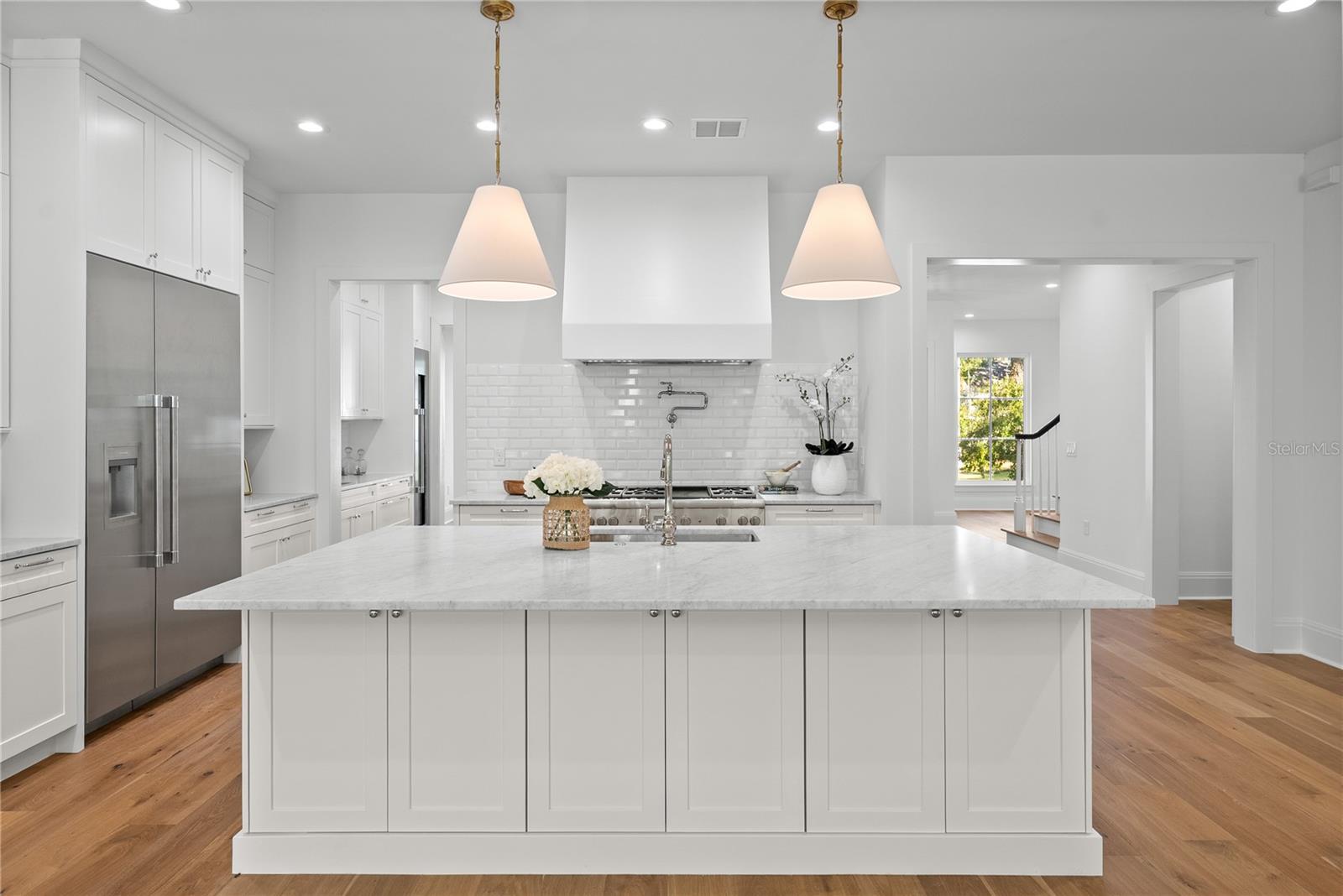 TB8463669 Property Photo