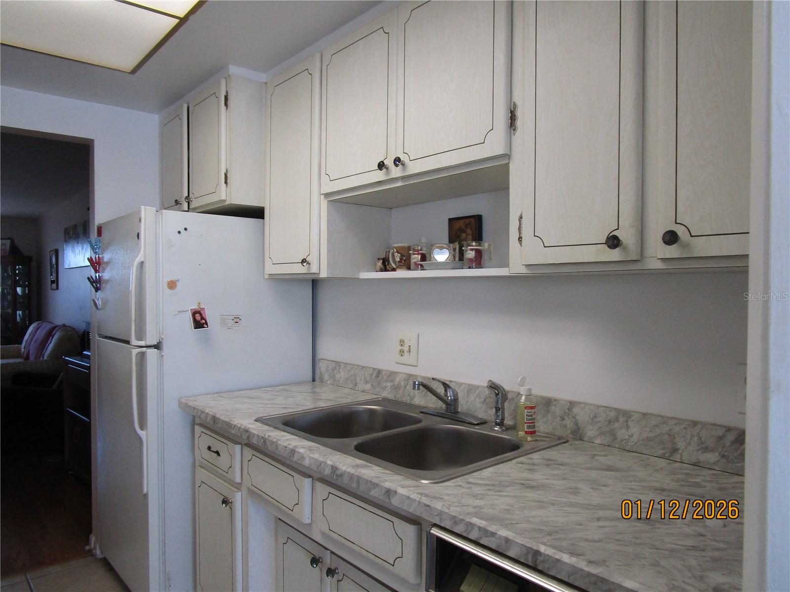 TB8463678 Property Photo