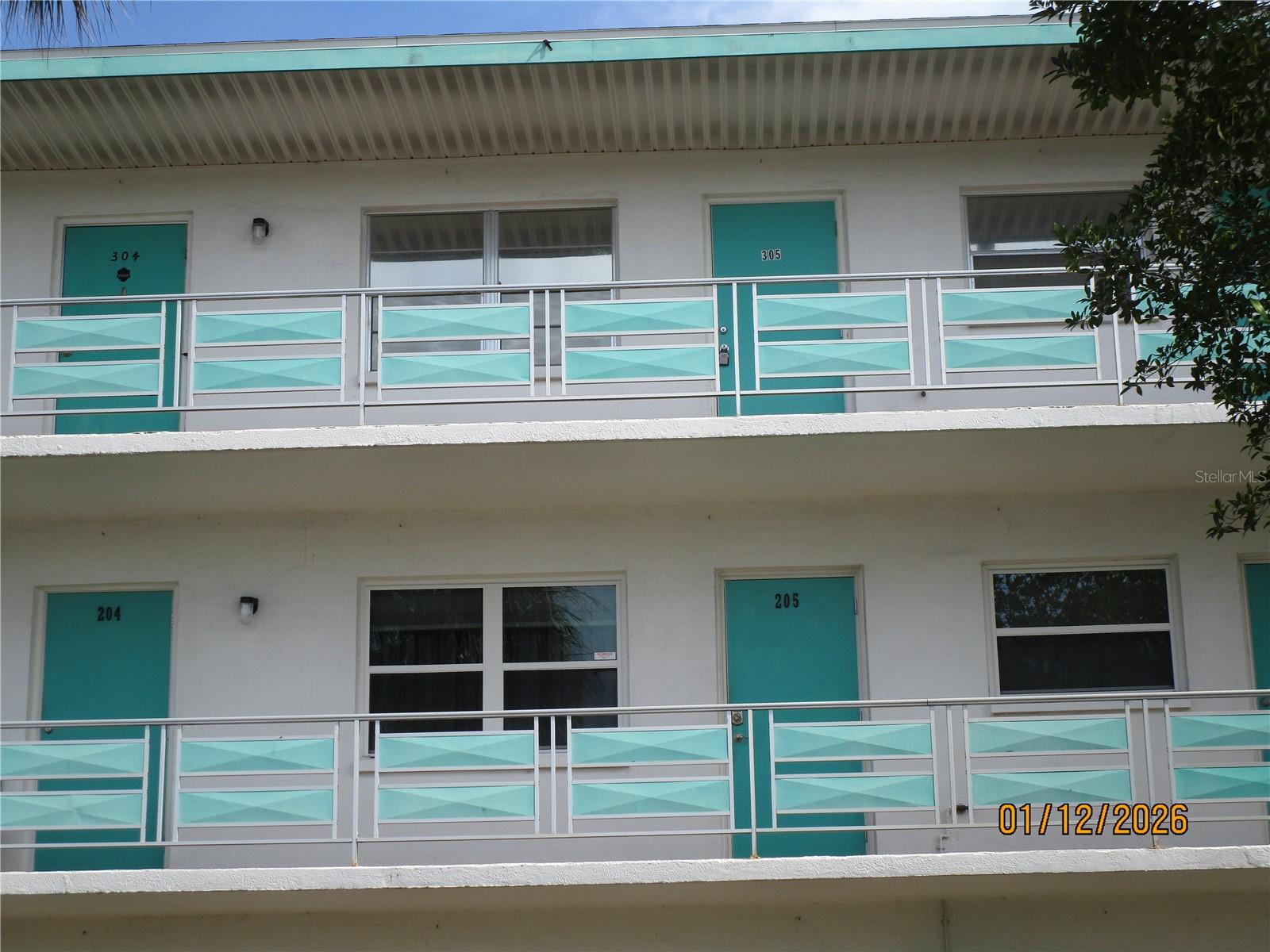 TB8463678 Property Photo