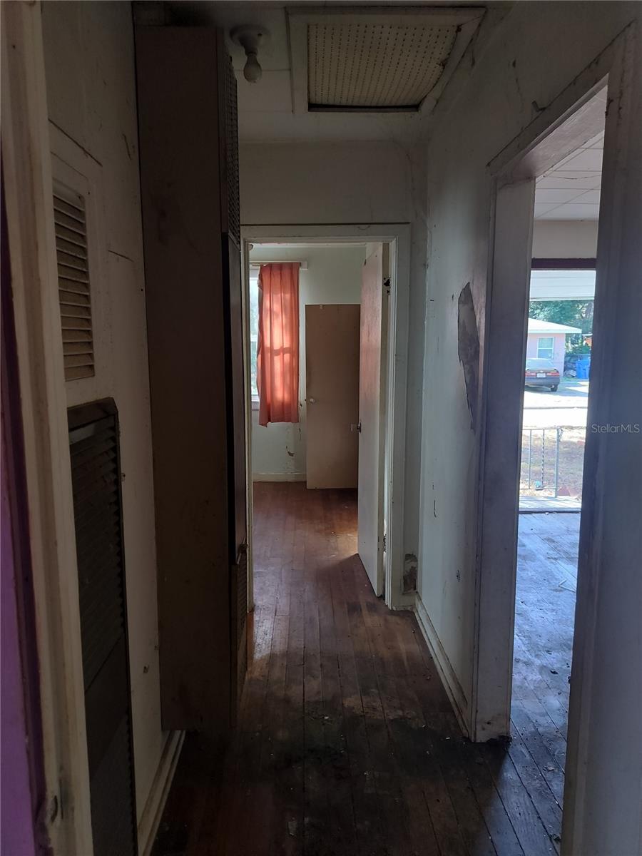 TB8463695 Property Photo