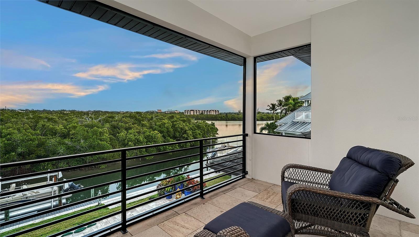 5326 SIESTA COVE DR, SARASOTA, FL, 34242