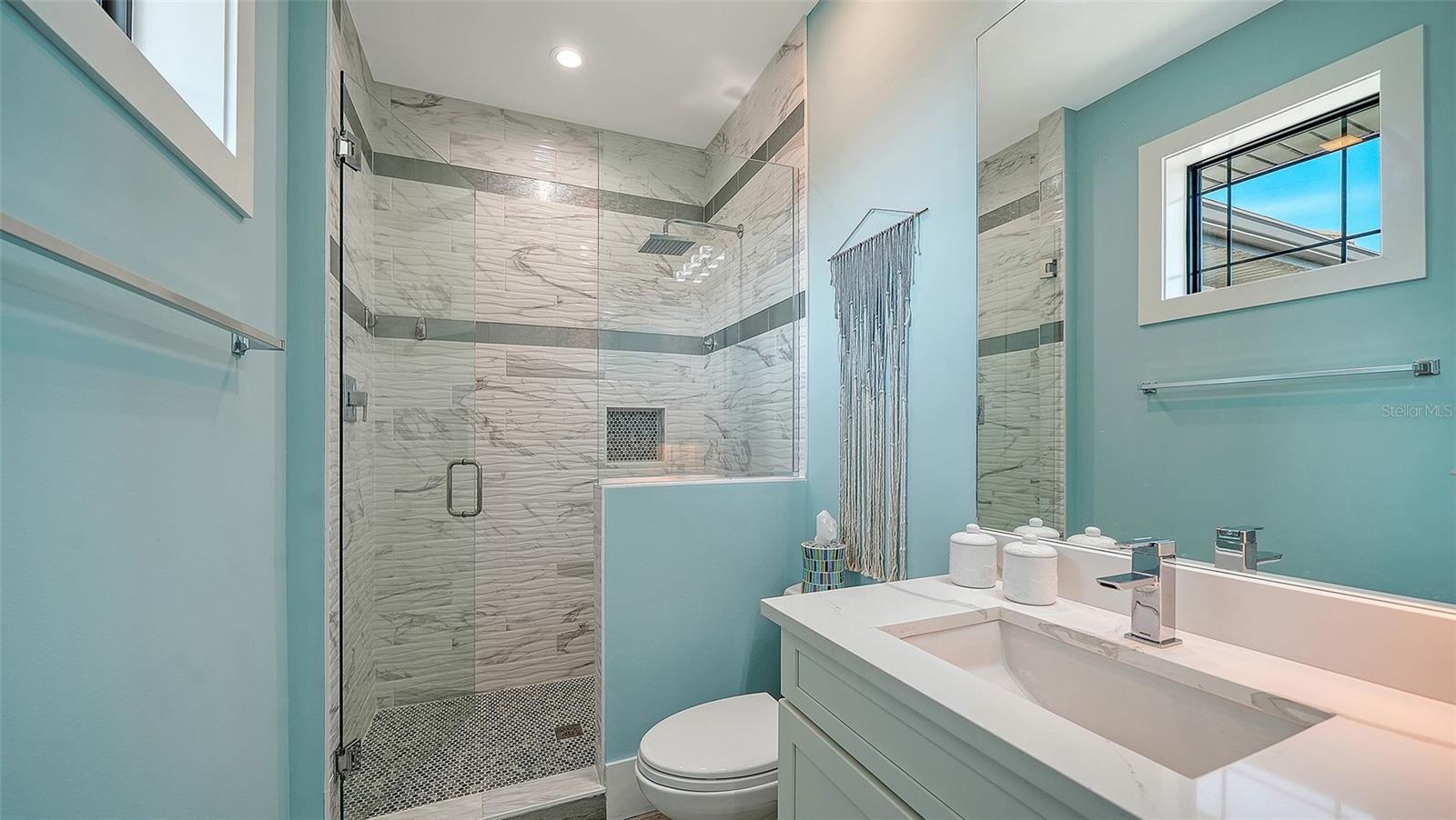 5326 SIESTA COVE DR, SARASOTA, FL, 34242