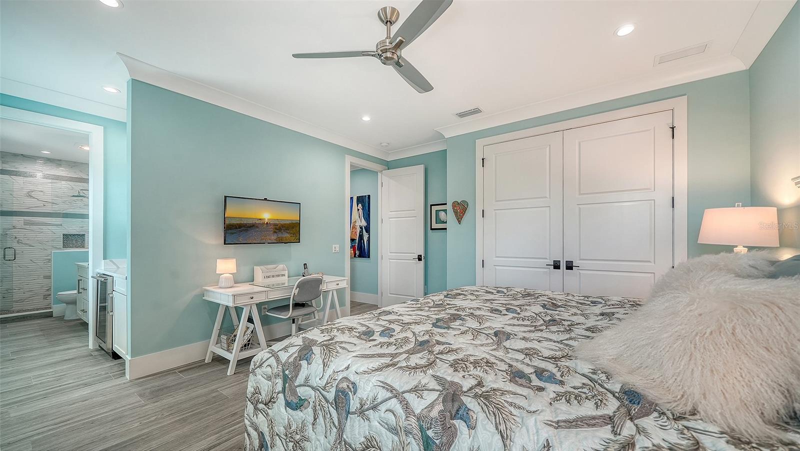 5326 SIESTA COVE DR, SARASOTA, FL, 34242