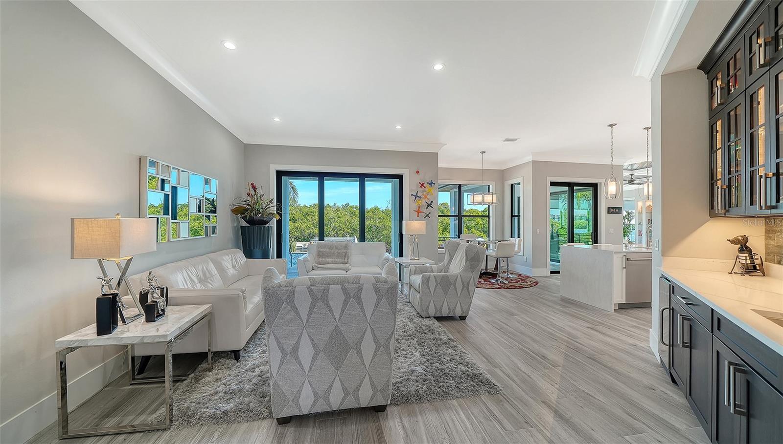 5326 SIESTA COVE DR, SARASOTA, FL, 34242