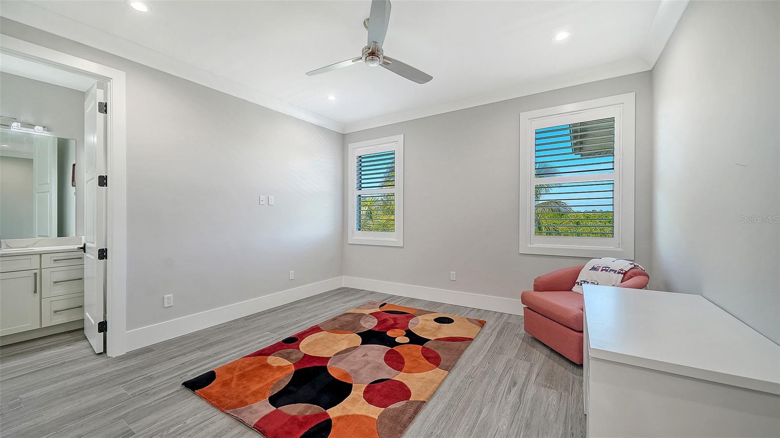 5326 SIESTA COVE DR, SARASOTA, FL, 34242