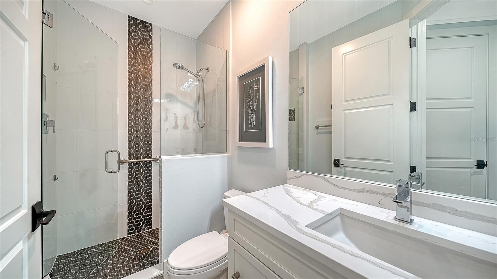 5326 SIESTA COVE DR, SARASOTA, FL, 34242