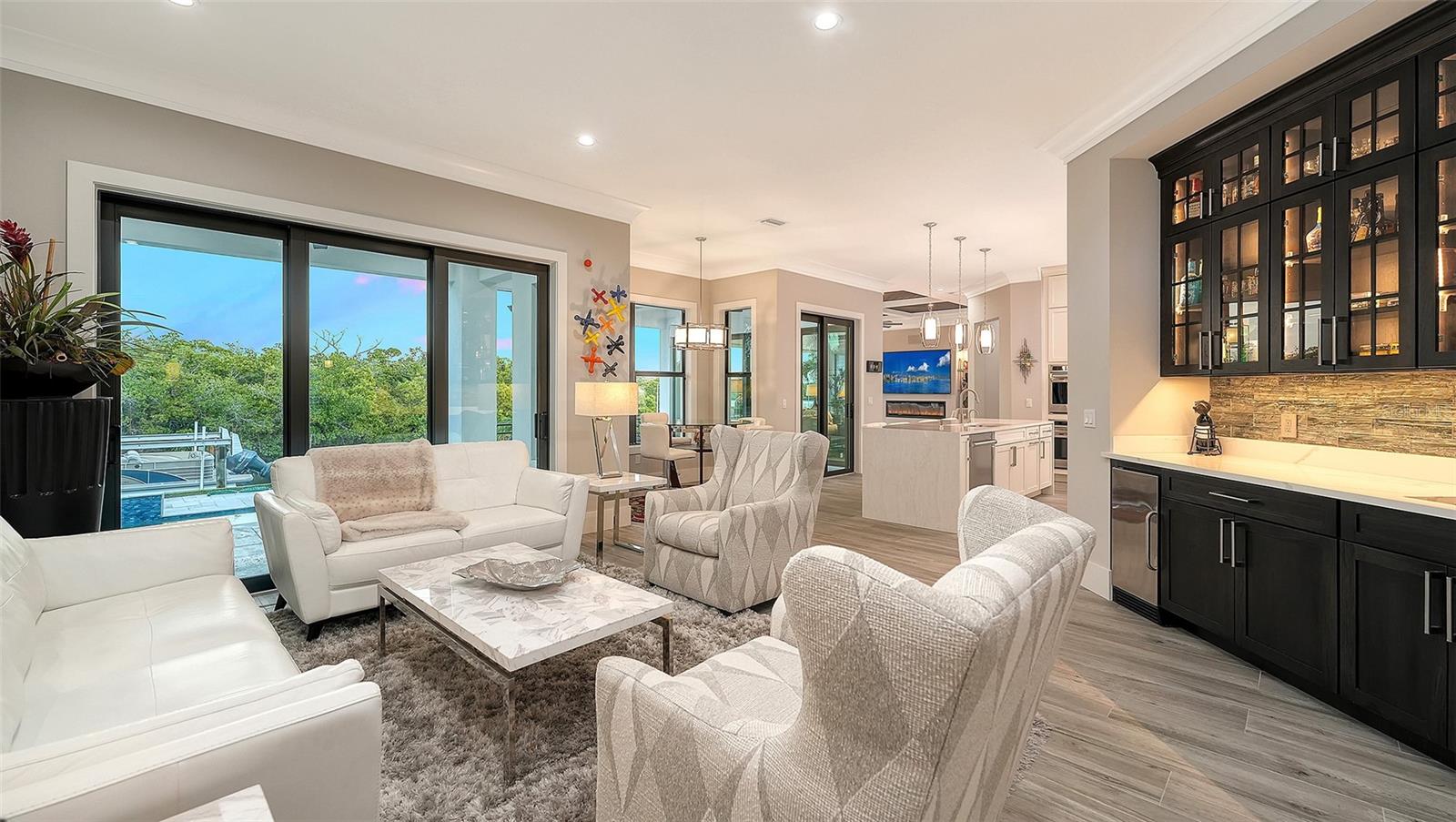 5326 SIESTA COVE DR, SARASOTA, FL, 34242