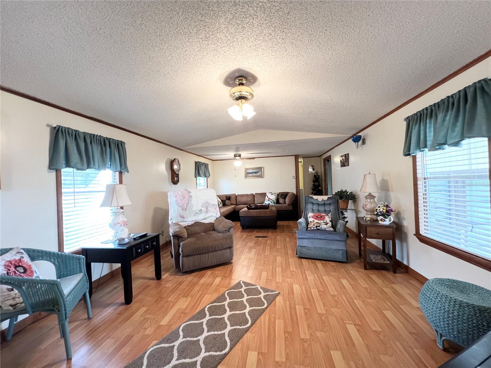 L4958511 Property Photo