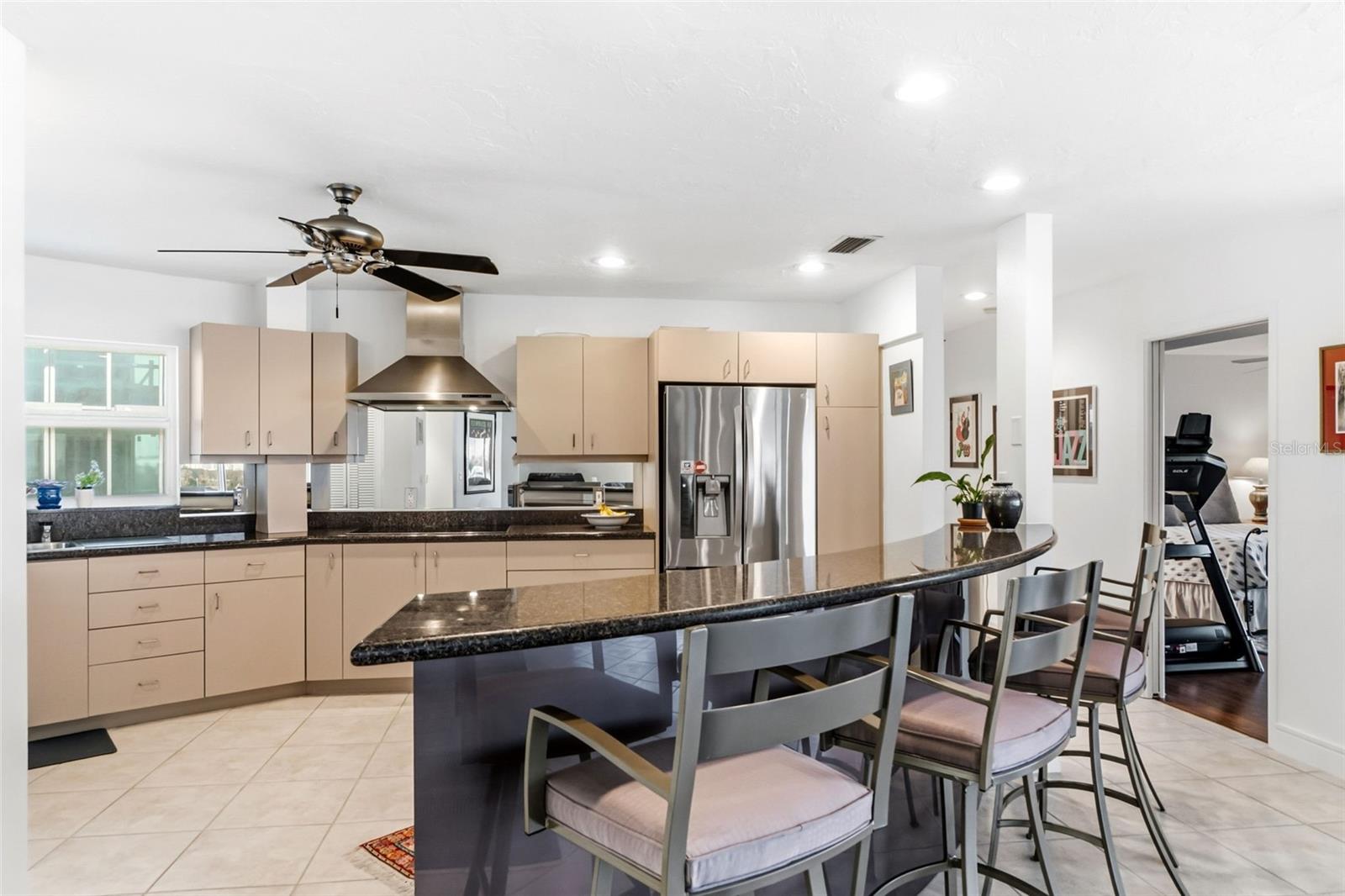 A4677999 Property Photo