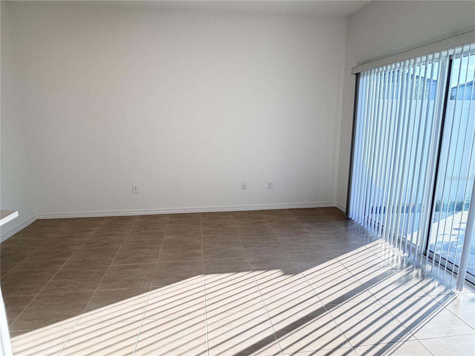 A4678004 Property Photo