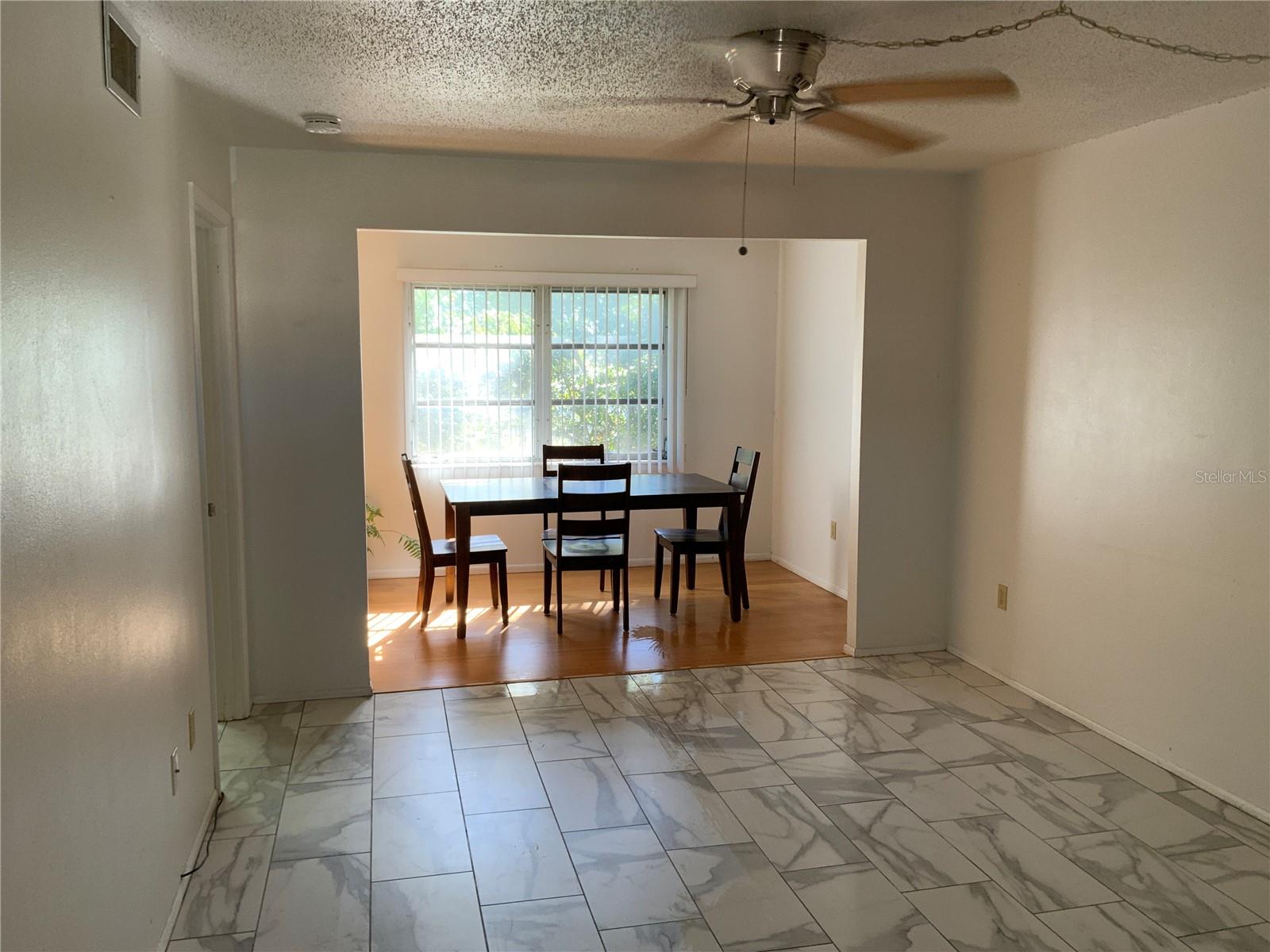 A4678005 Property Photo