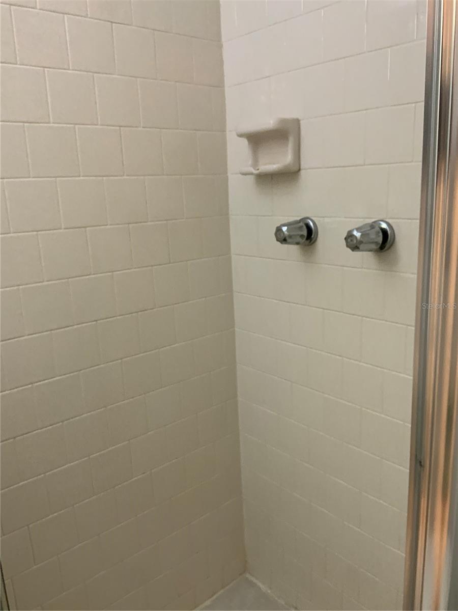 A4678005 Property Photo