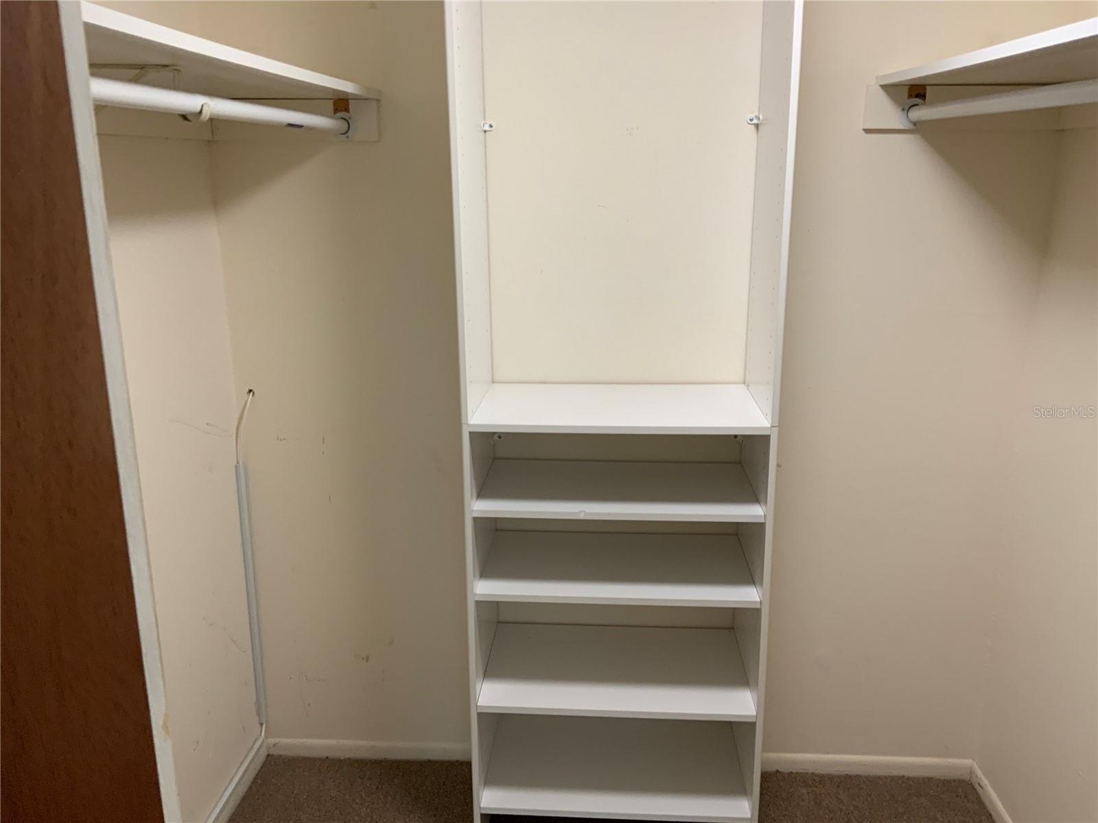 A4678005 Property Photo