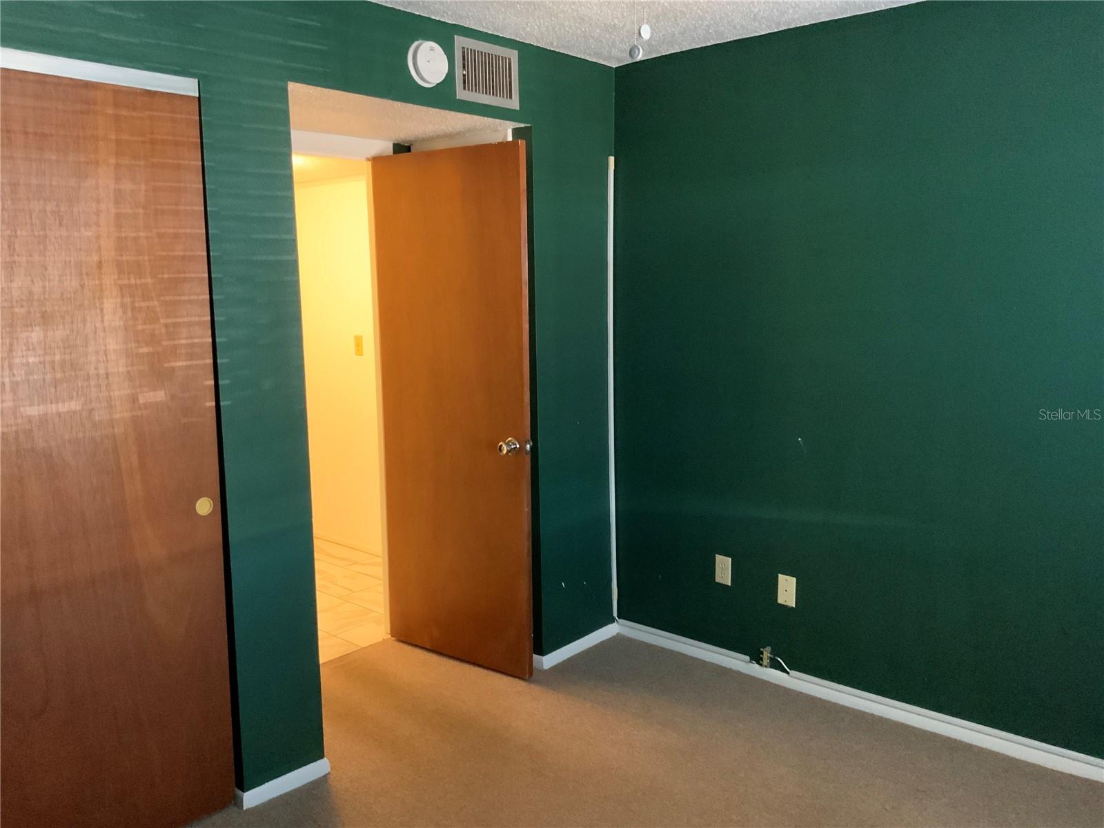 A4678005 Property Photo