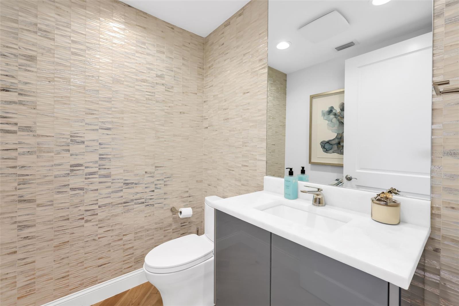 C7520087 Property Photo