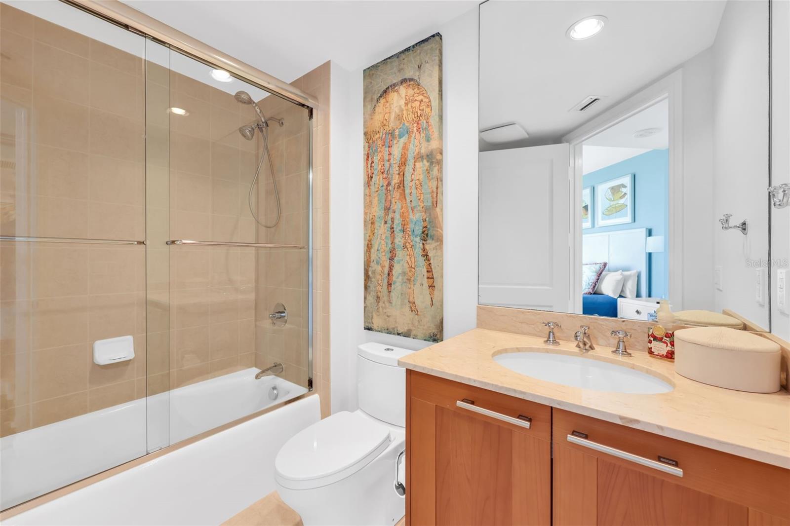 C7520087 Property Photo