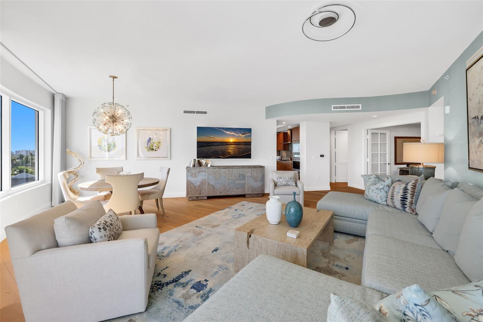 C7520087 Property Photo