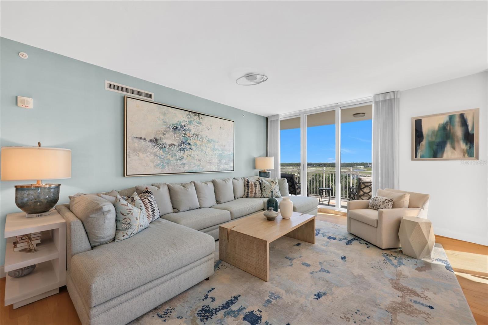 C7520087 Property Photo