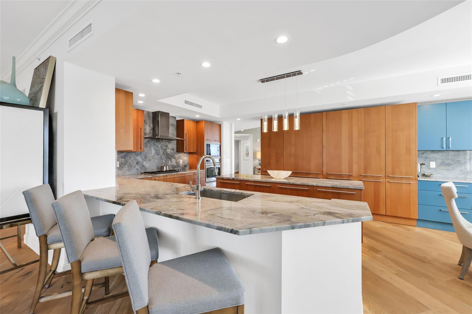 C7520087 Property Photo