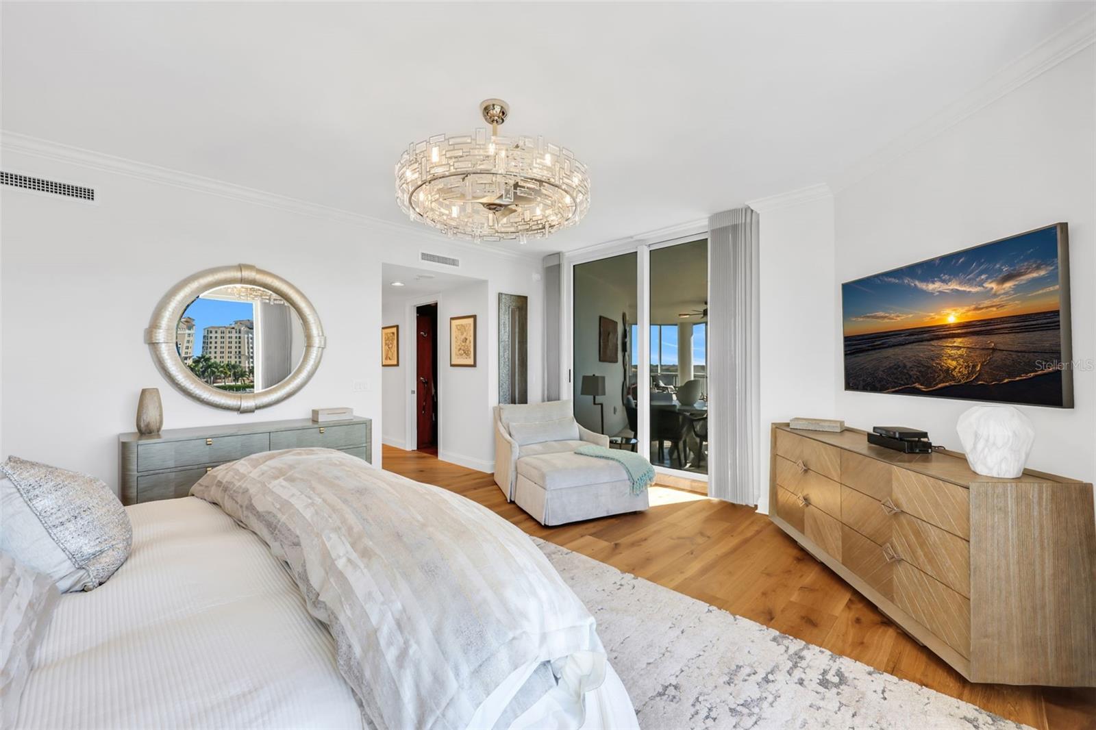 C7520087 Property Photo