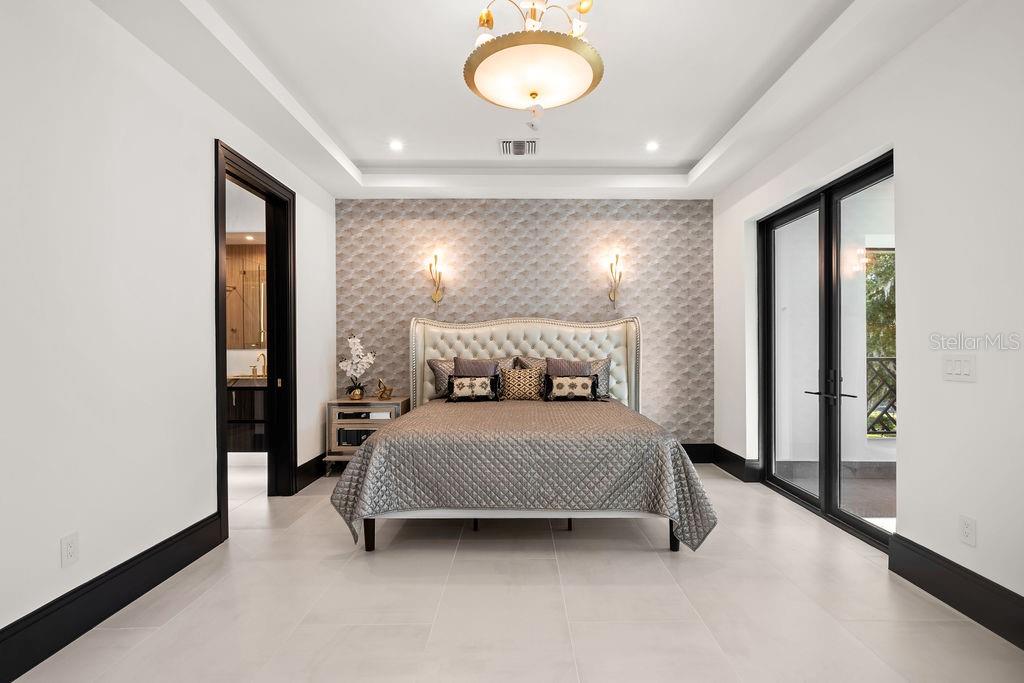 O6373191 Property Photo