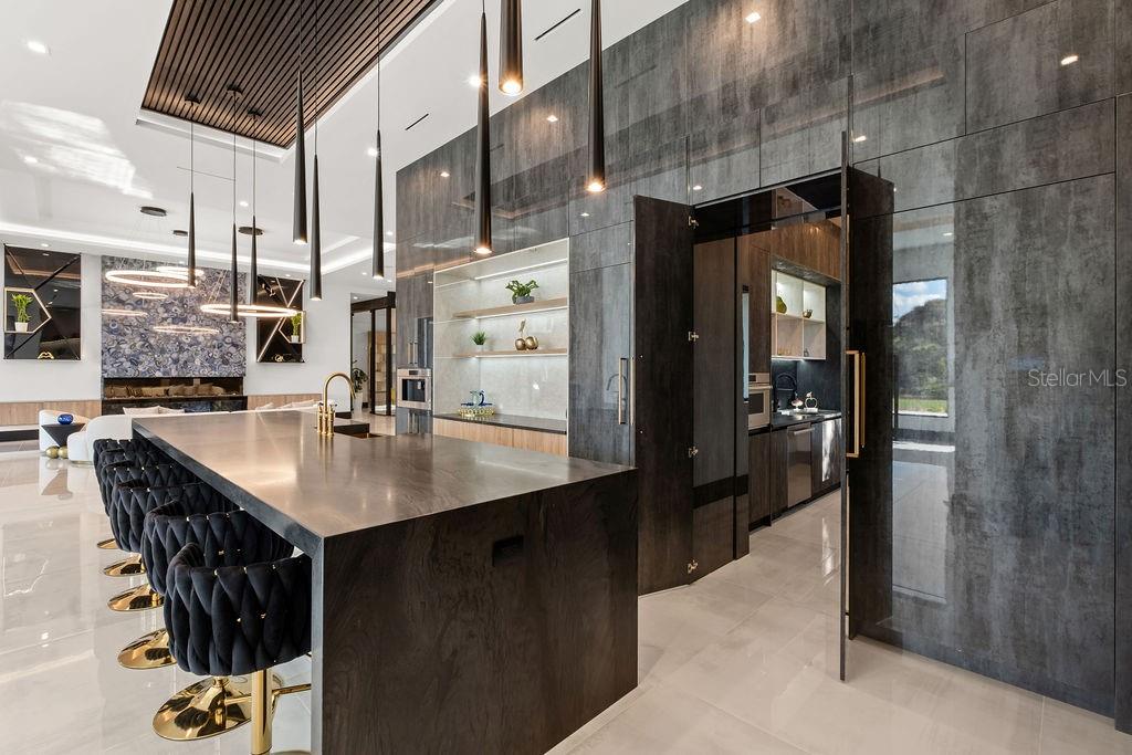 O6373191 Property Photo