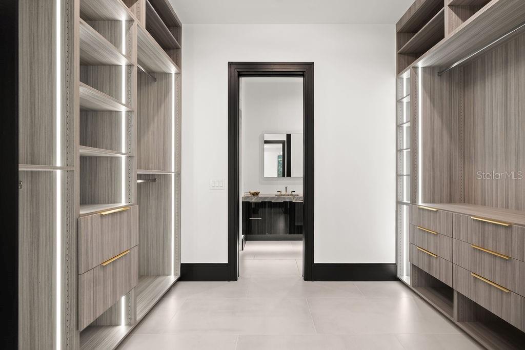 O6373191 Property Photo