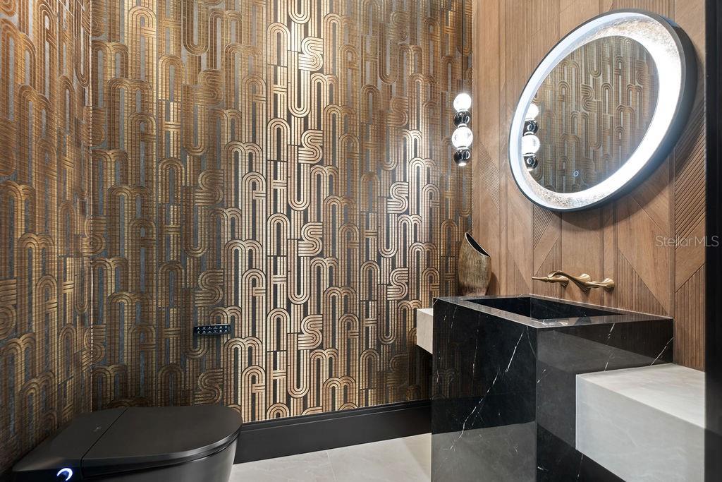 O6373191 Property Photo