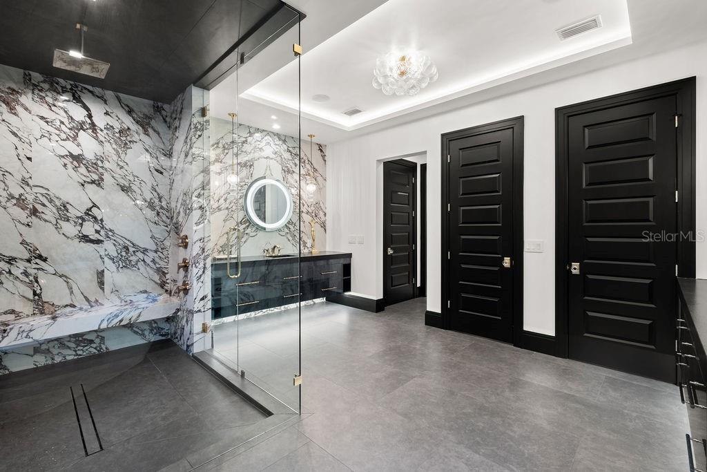 O6373191 Property Photo