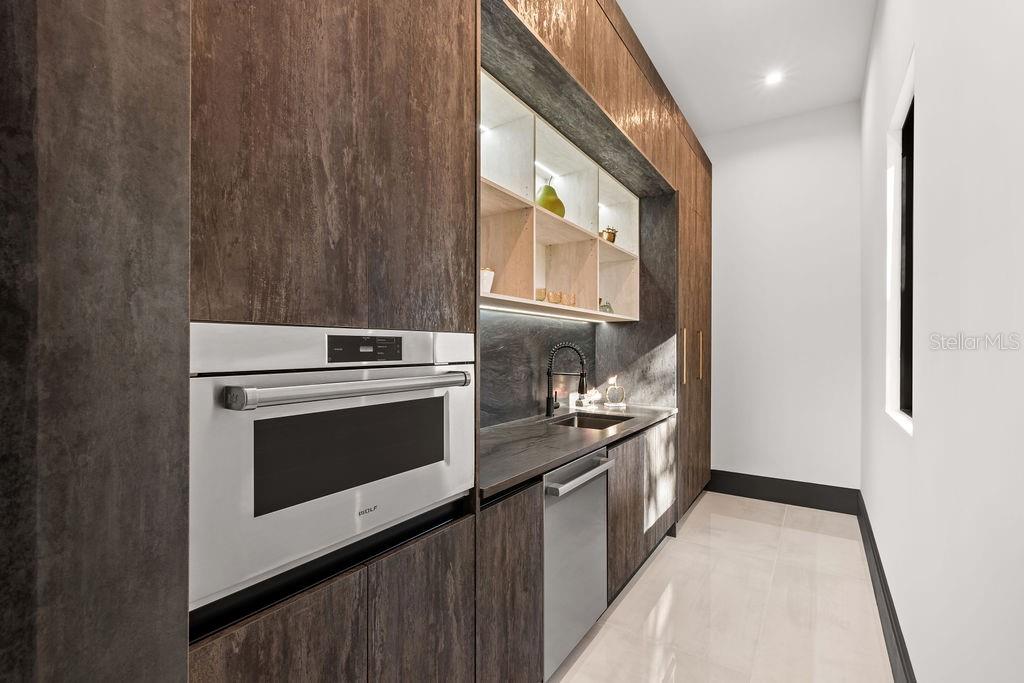 O6373191 Property Photo