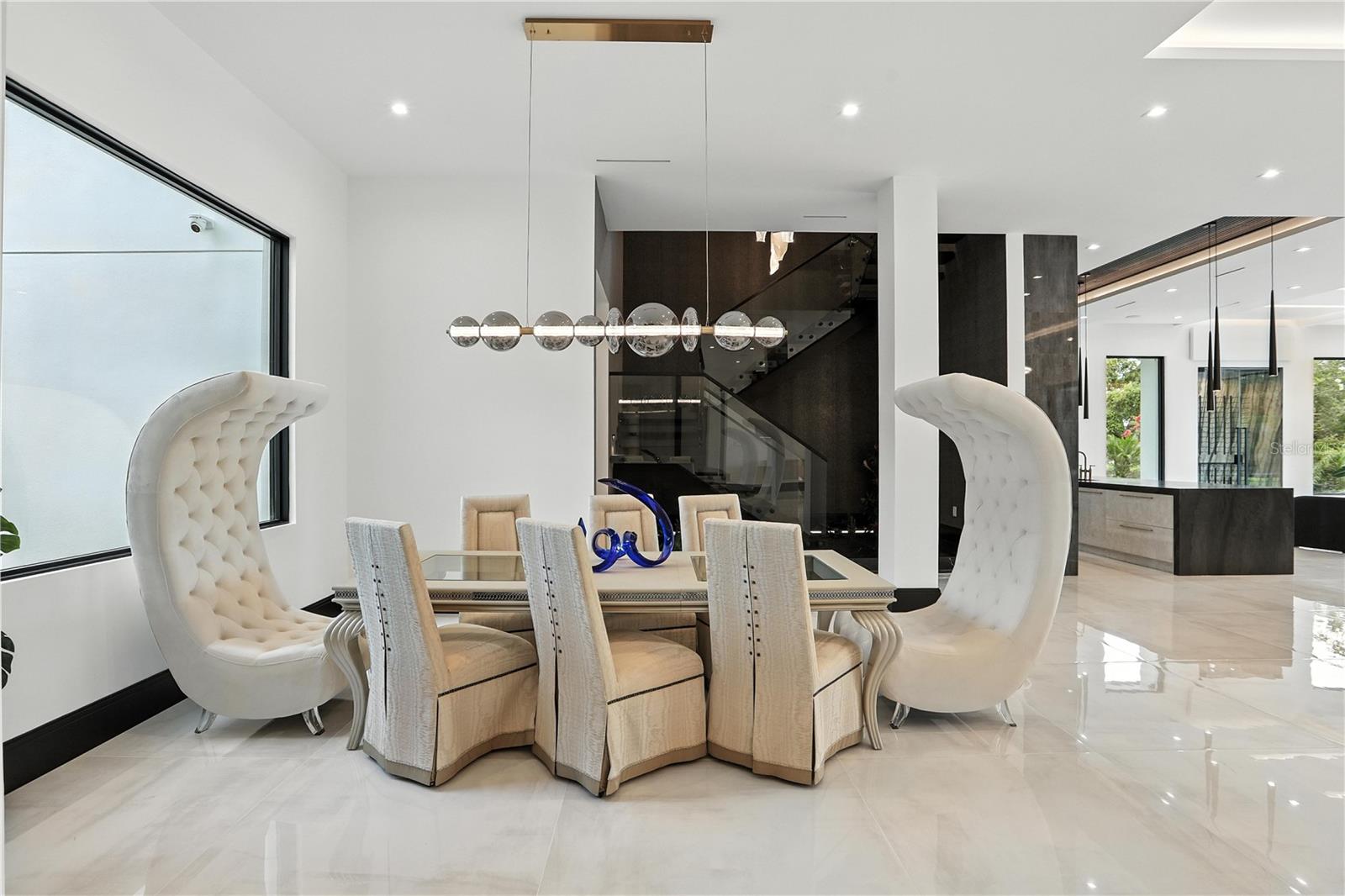 O6373191 Property Photo