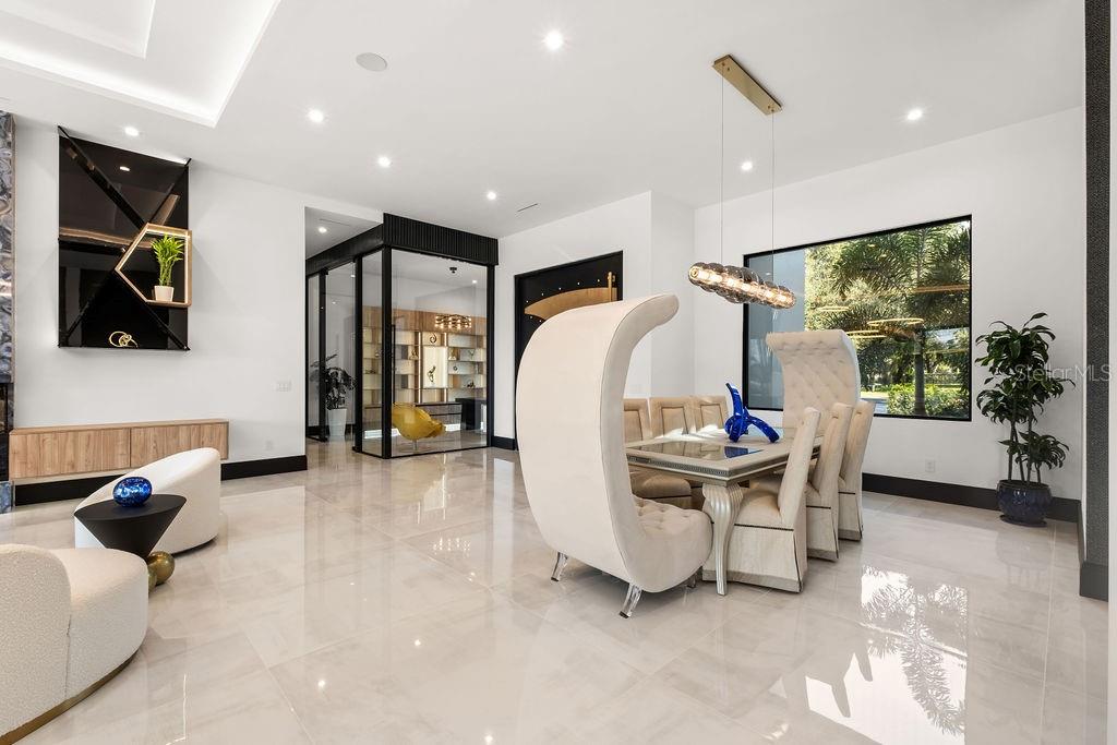 O6373191 Property Photo