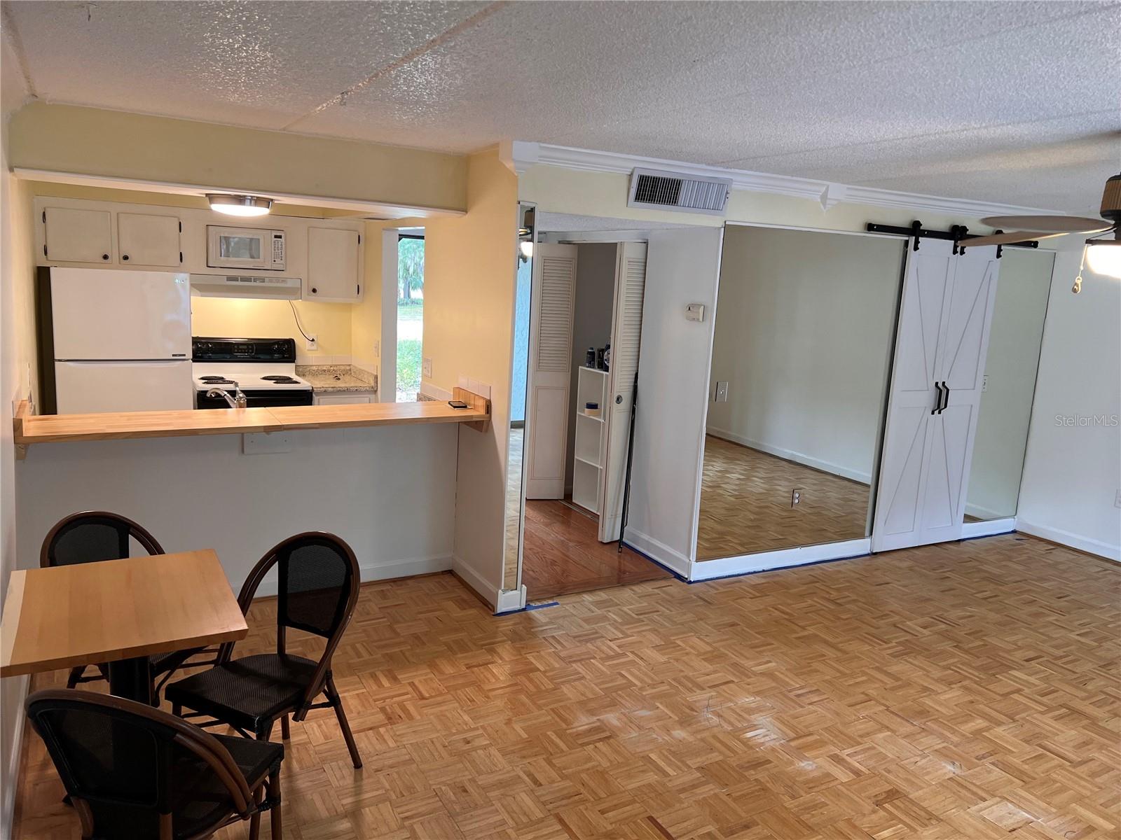 TB8463858 Property Photo