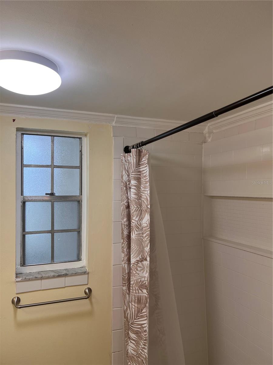 TB8463858 Property Photo