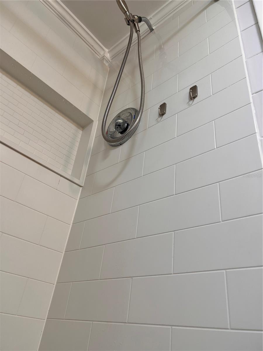 TB8463858 Property Photo