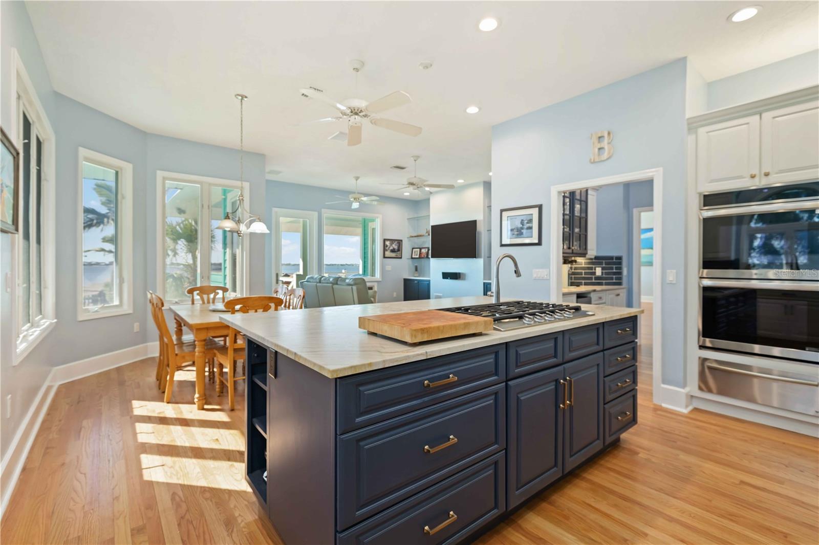 A4678042 Property Photo