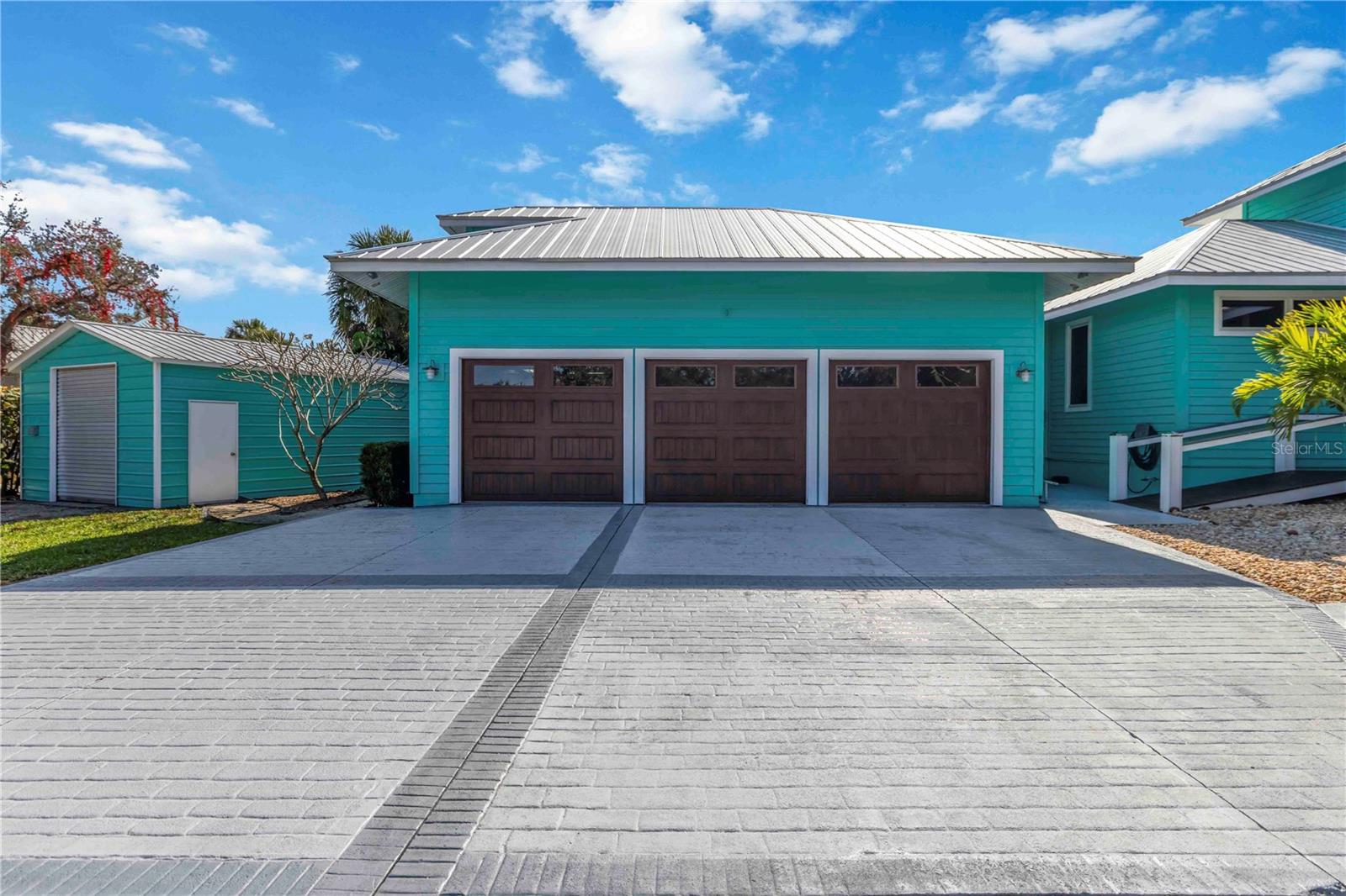 A4678042 Property Photo