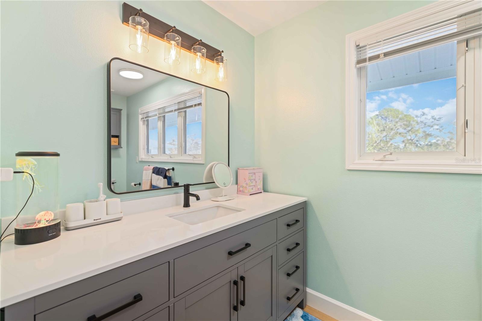 A4678042 Property Photo