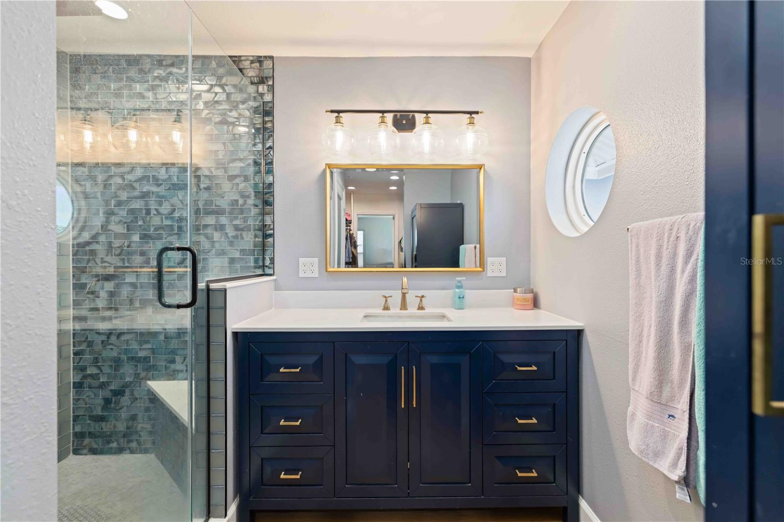 A4678042 Property Photo