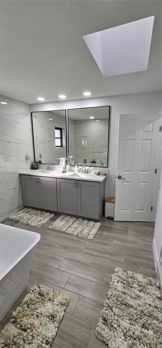 2408 MONTPELIER RD, PUNTA GORDA, FL, 33983