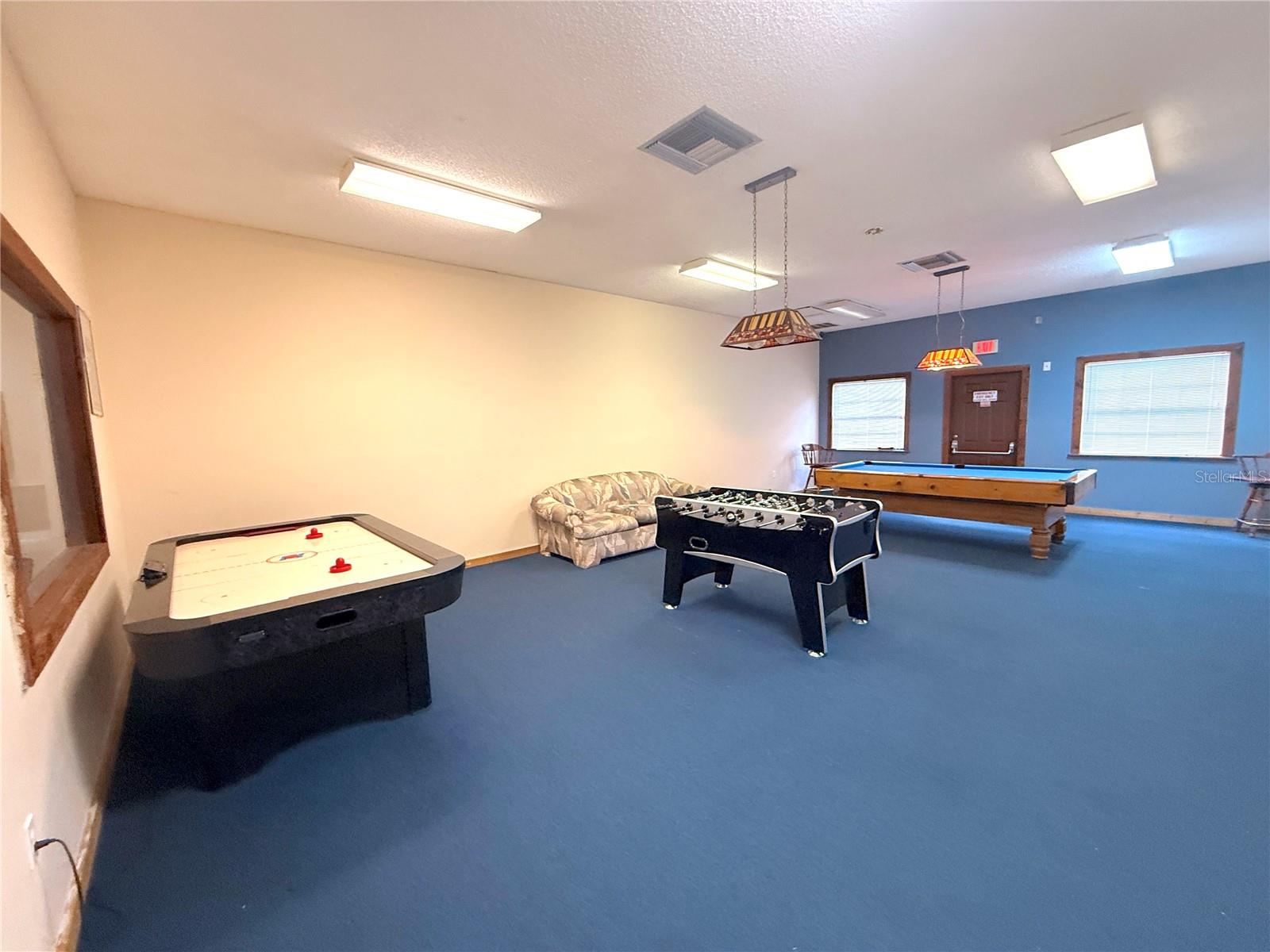 W7882034 Property Photo