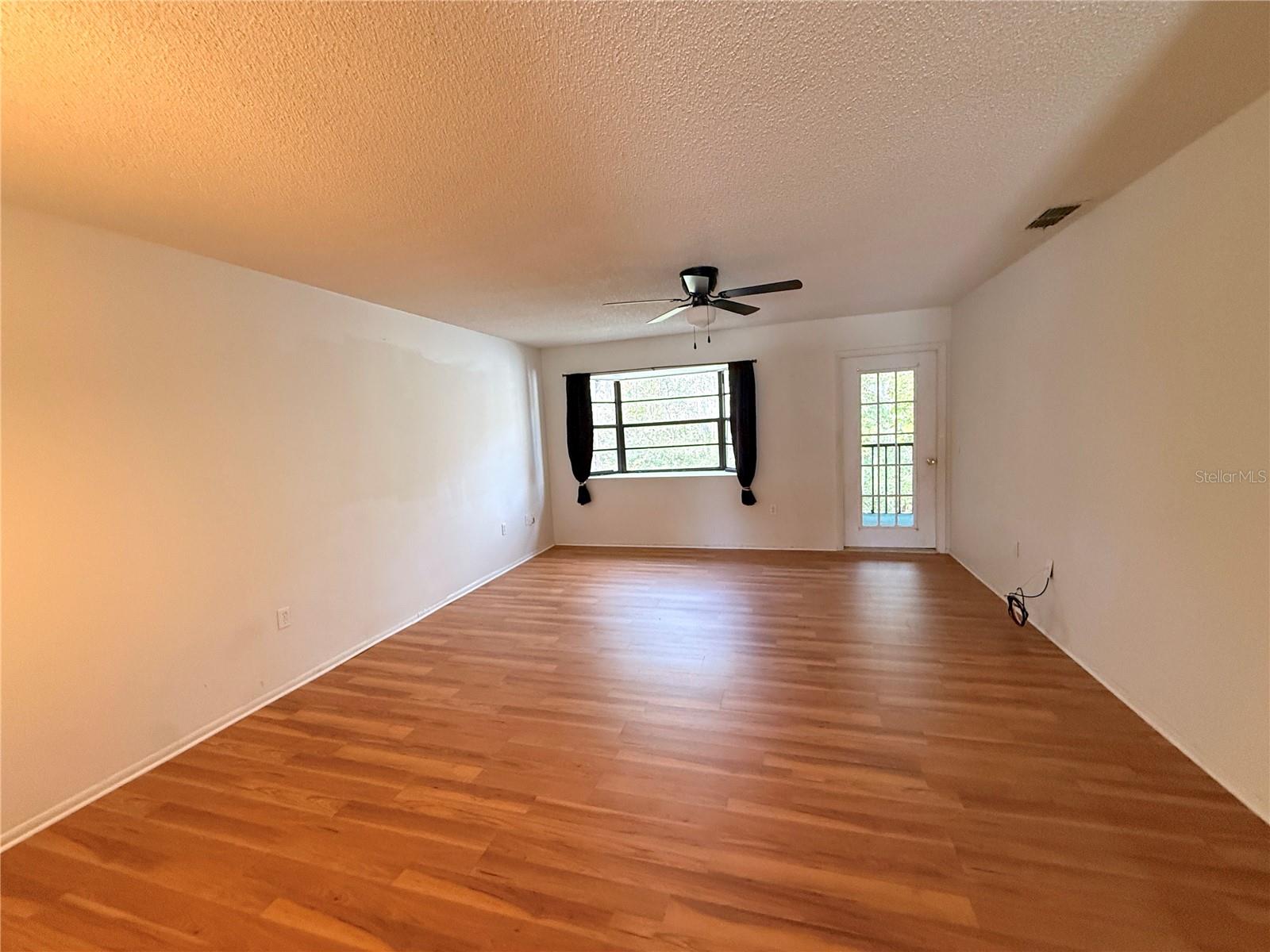 W7882034 Property Photo