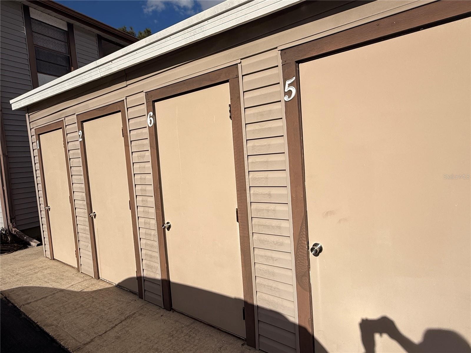 W7882034 Property Photo