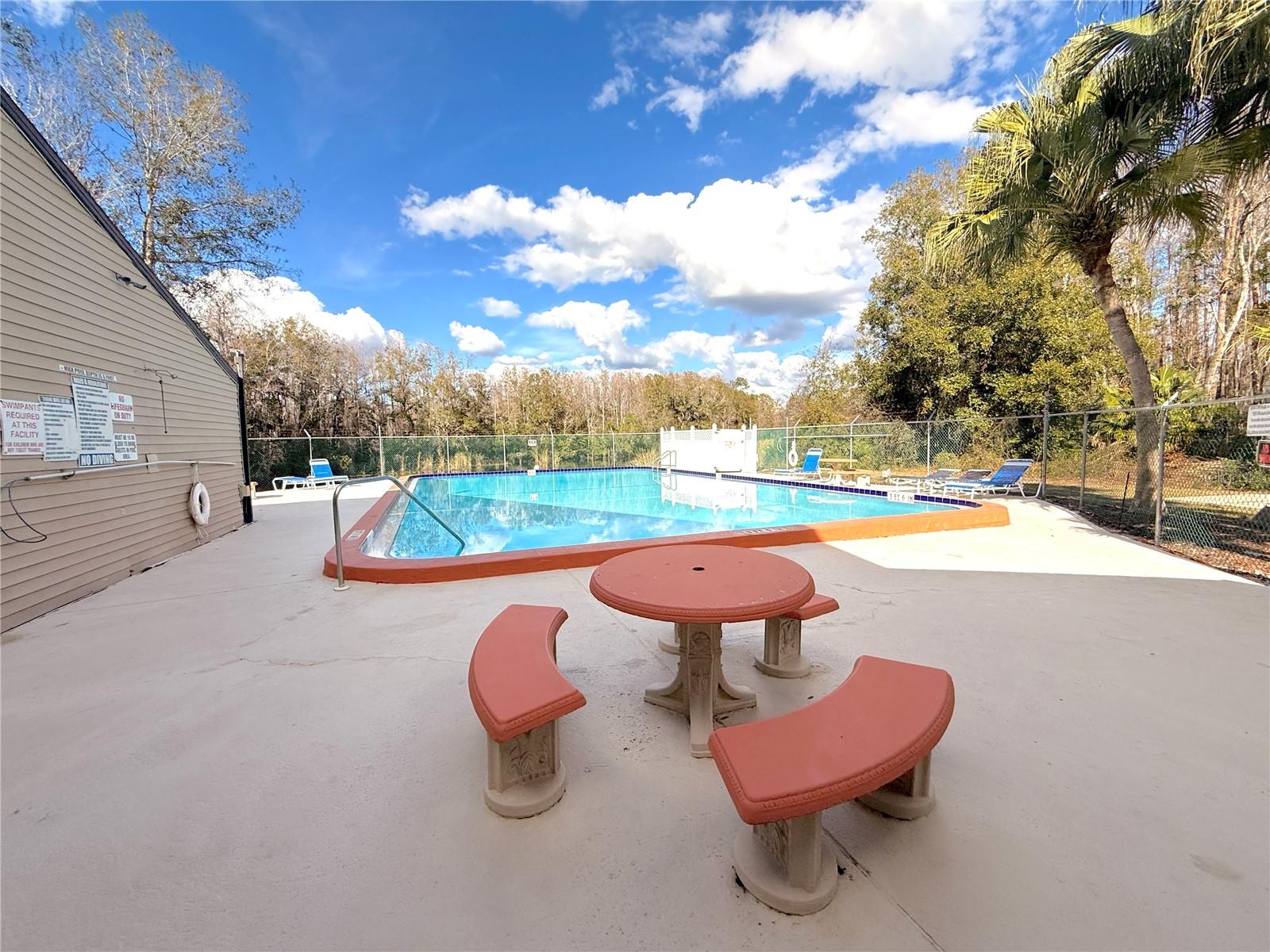 W7882034 Property Photo