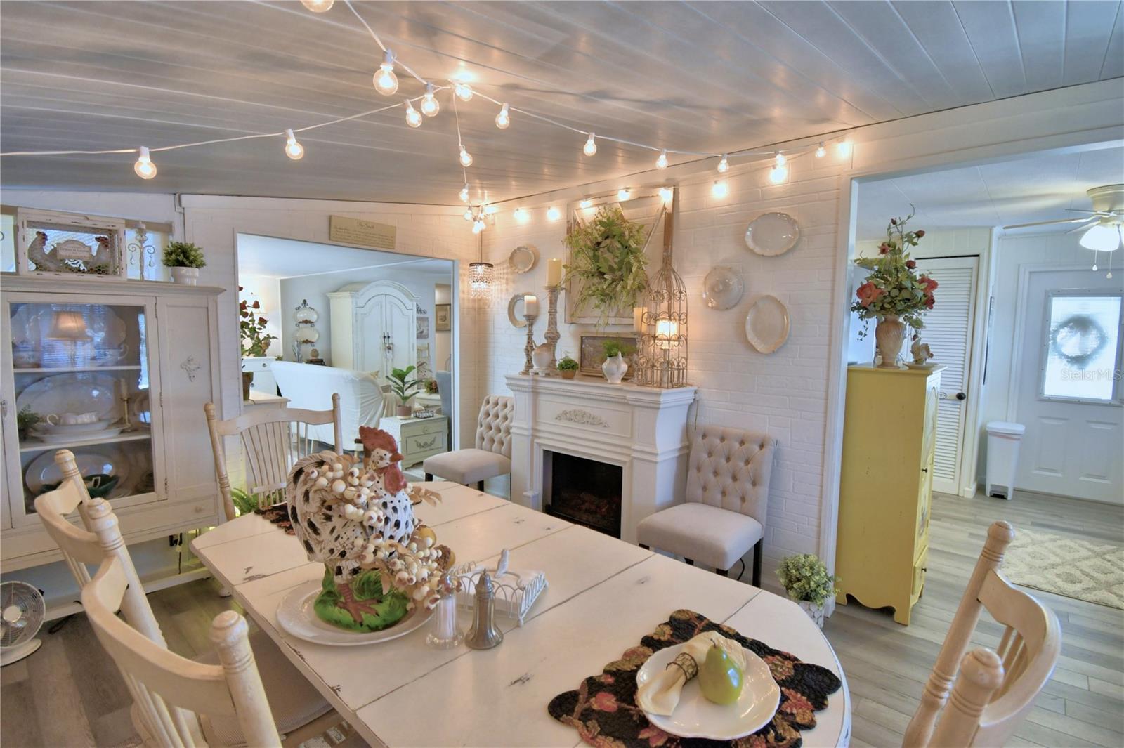 P4937515 Property Photo