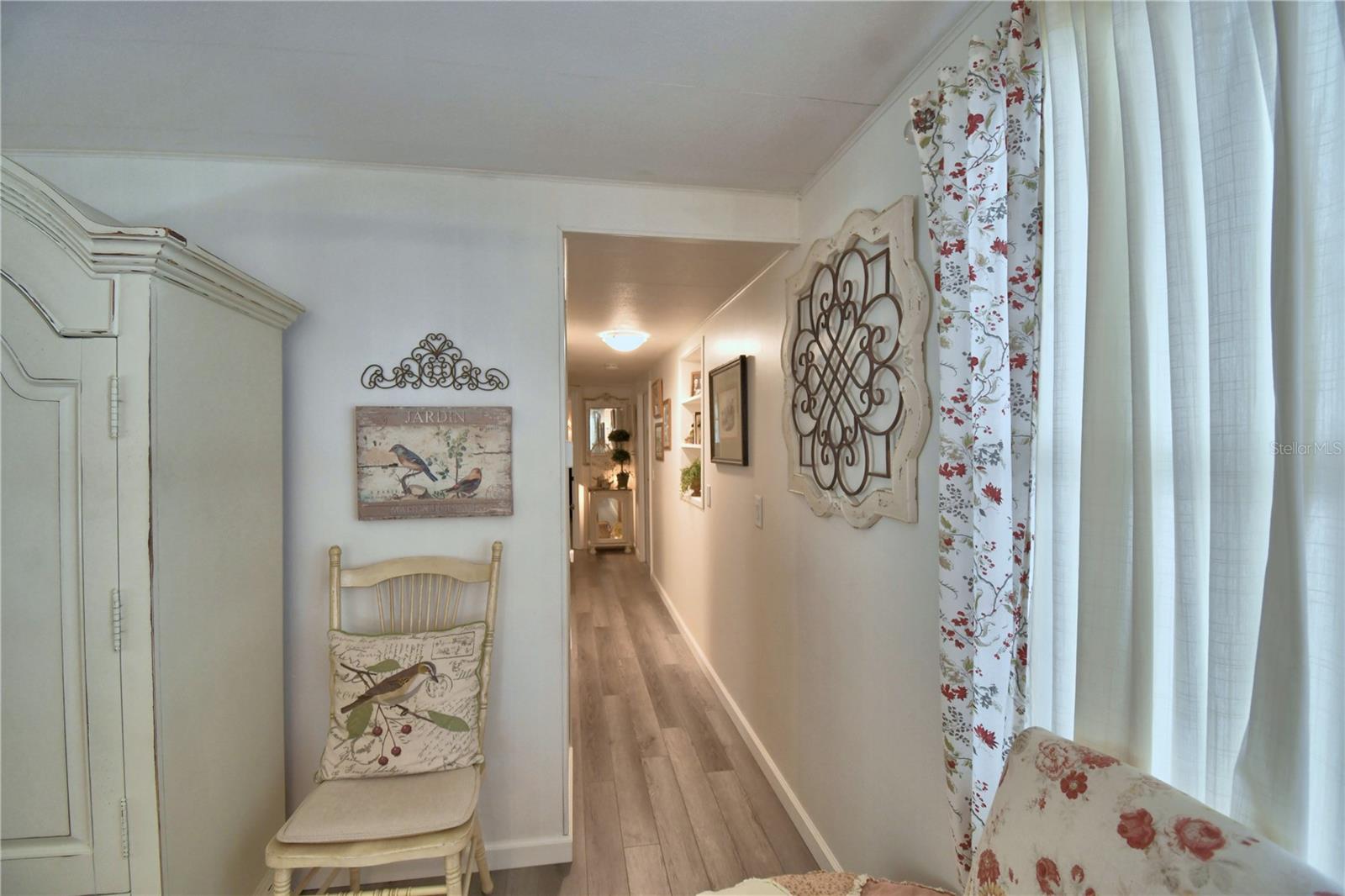 P4937515 Property Photo