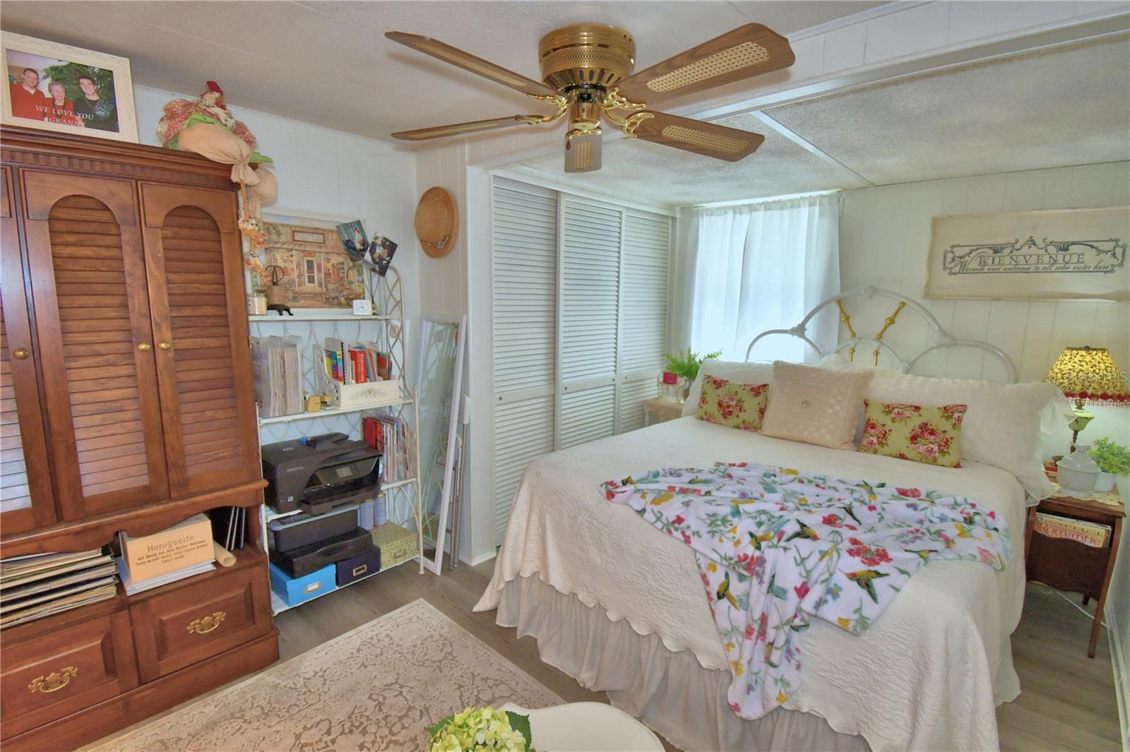 P4937515 Property Photo