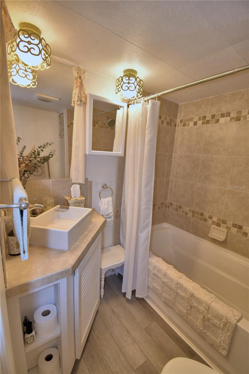 P4937515 Property Photo