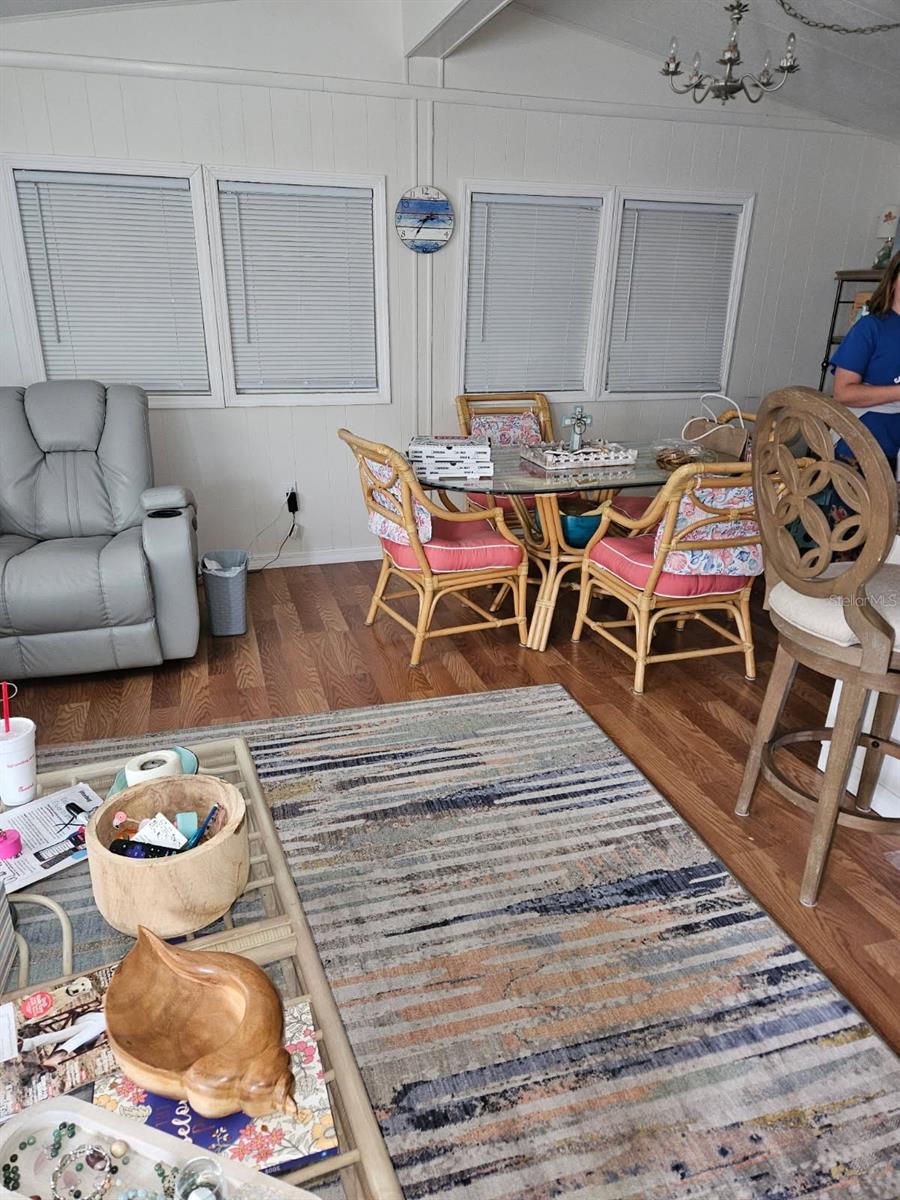 O6373272 Property Photo