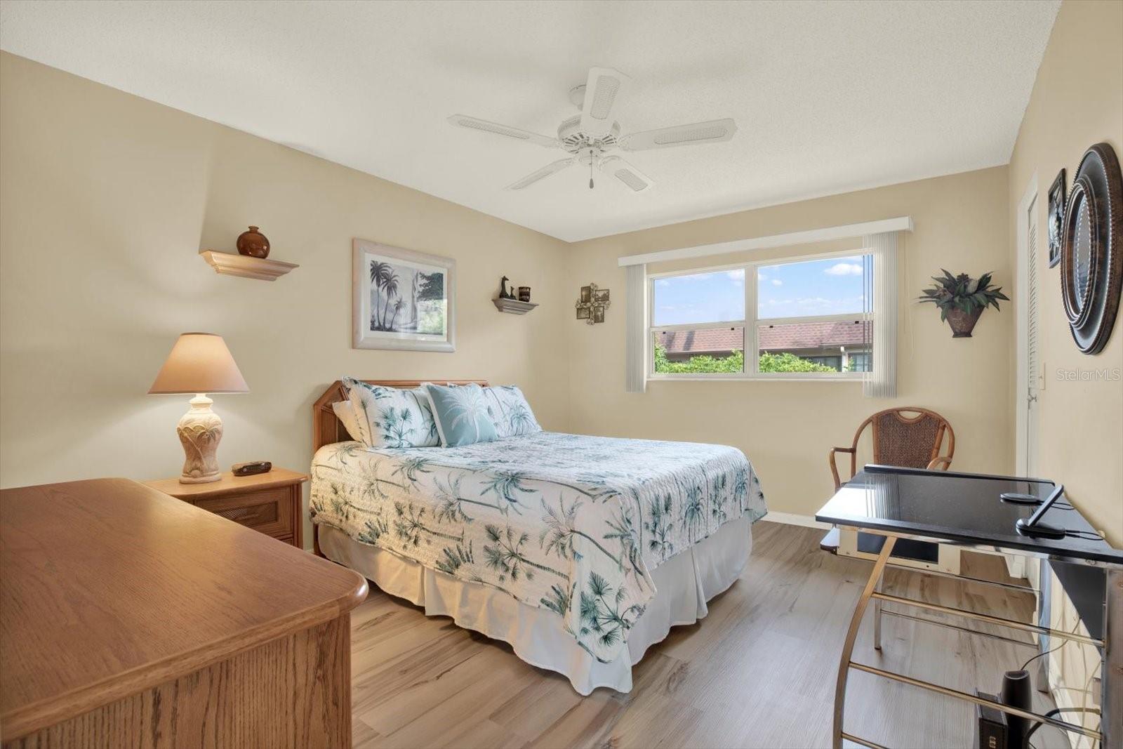 TB8463951 Property Photo